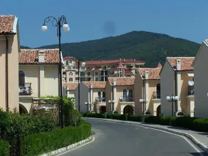 Apartment in Elenite - Image 2