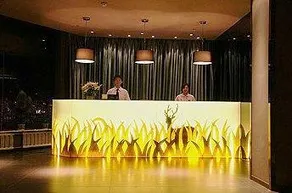Lohas Hotel Shenyang - Xinhua Square - Image 2