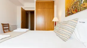 FLH Olivais Cozy Flat - Image 5