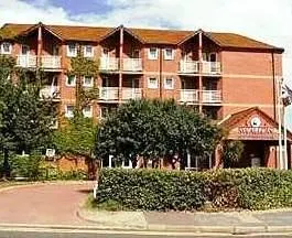 Swallow Kent International Hotel - Image 1