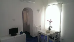 Holiday Home Lo Studio - Image 5