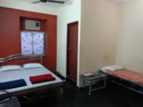 Central Guest House - Image 5