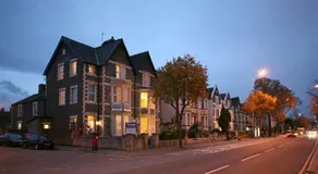 The Avala Guesthouse - Image 5
