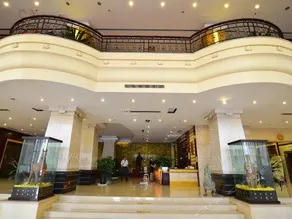 Fangda Business Hotel - Image 4