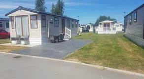 Flamingo land le maple grove caravan hire - Image 2