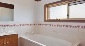 Birubi Beach House' 14 Campbell Avenue - fantastic house and close to the surf beach - Image 3