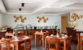 Hardys Rofa Hotel And Spa Legian by Airy Rooms - Image 2