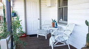 Blue Duck Cottage Village Comfort with Fireplace - Image 4