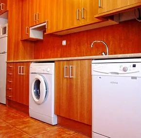 Apartamentos El Hortalán - Image 4