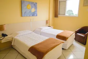 Robusti Plazza Hotel - Image 5