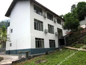 Emeishan Longshan Inn - Image 2