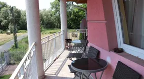 Liget Apartmanház - Image 3