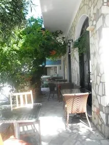 Venetia Hotel - Image 2