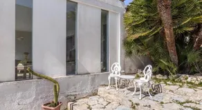 Pool House - Image 5