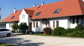 KARAM Vendeghaz es Lakasetterem - Image 4