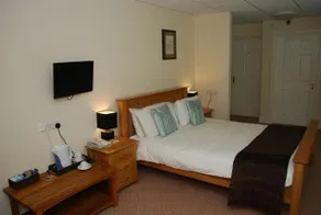 Woodridge Inn Hotel - Image 3