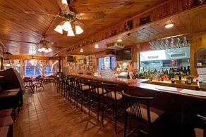 Pine Hill Arms Hotel - Image 2