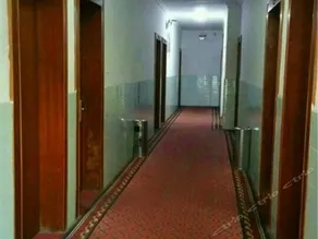 Jinhu Hotel - Image 4