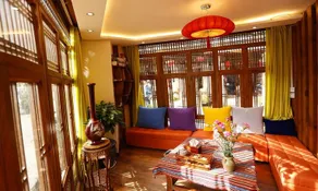 Mulan Courtyard Hotel - Image 3