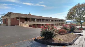 Harvest Drive Family Inn Intercourse - Amish Country - Image 5