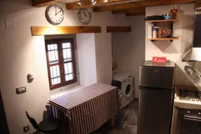 Apartment Field - Image 3