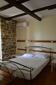 Filanthi Rooms - Image 5