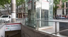 Saxe And The City , Downtown Lyon - Image 2