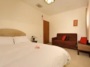 TAMAR GOLAN SUITES - Image 4