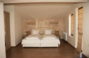 Raya Guest House - Image 5