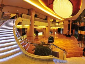 Di Jing International Hotel - Image 2