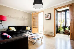 Casa Pasqual Amorós Barcelona - Image 2