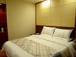 Golden Wheel Hotel - Image 3