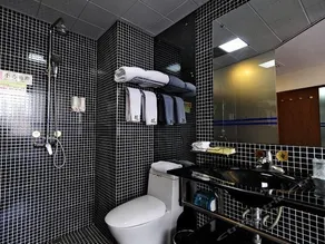 IU Hotel (Guiyang Xiaohe Jinjiang Road Metro Station Branch) - Image 5