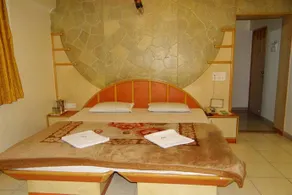 Shiv Sai Palace - Image 4