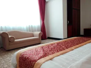 Jinglong Hotel - Image 5