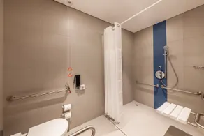 Hilton Garden Inn Dubai Al Jadaf Culture Village - Image 5