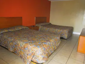 Regency Inn - Image 4