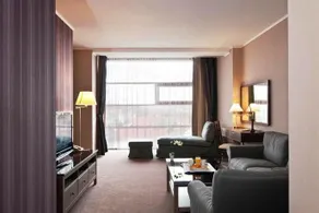 Ramada by Wyndham Cluj - Image 5