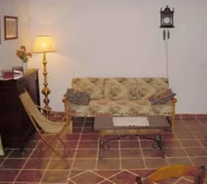 El Cobijo De La Reina - Image 2