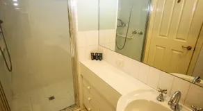 Charming Cottage Bright - Image 3