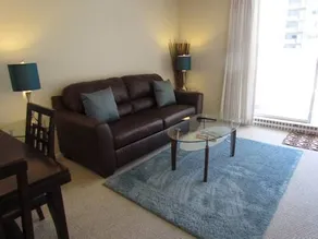 Studio Apartment Near Financial District - Image 3