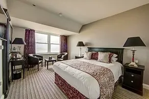 Grand Hotel - Image 5