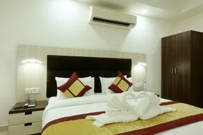Green Lotus Residency - Image 4