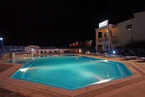 BLUE GARDENS APARTMENTS - Image 4