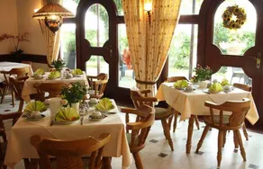 Hotel Garni zum Gockl - Image 3
