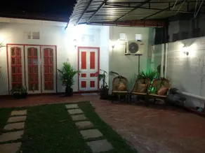 White Villa - Image 2