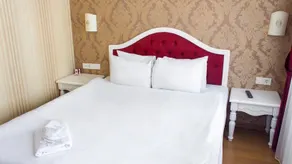 LOOR HOTEL - Image 2