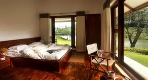 Silver Oak Plantation Bungalow - Image 2