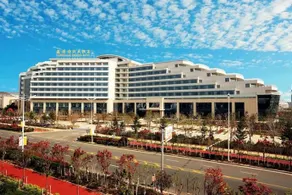 Landbridge Jinjiang Hotel - Image 2
