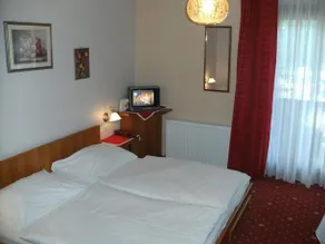 Hotel Restaurant Berghof - Image 3